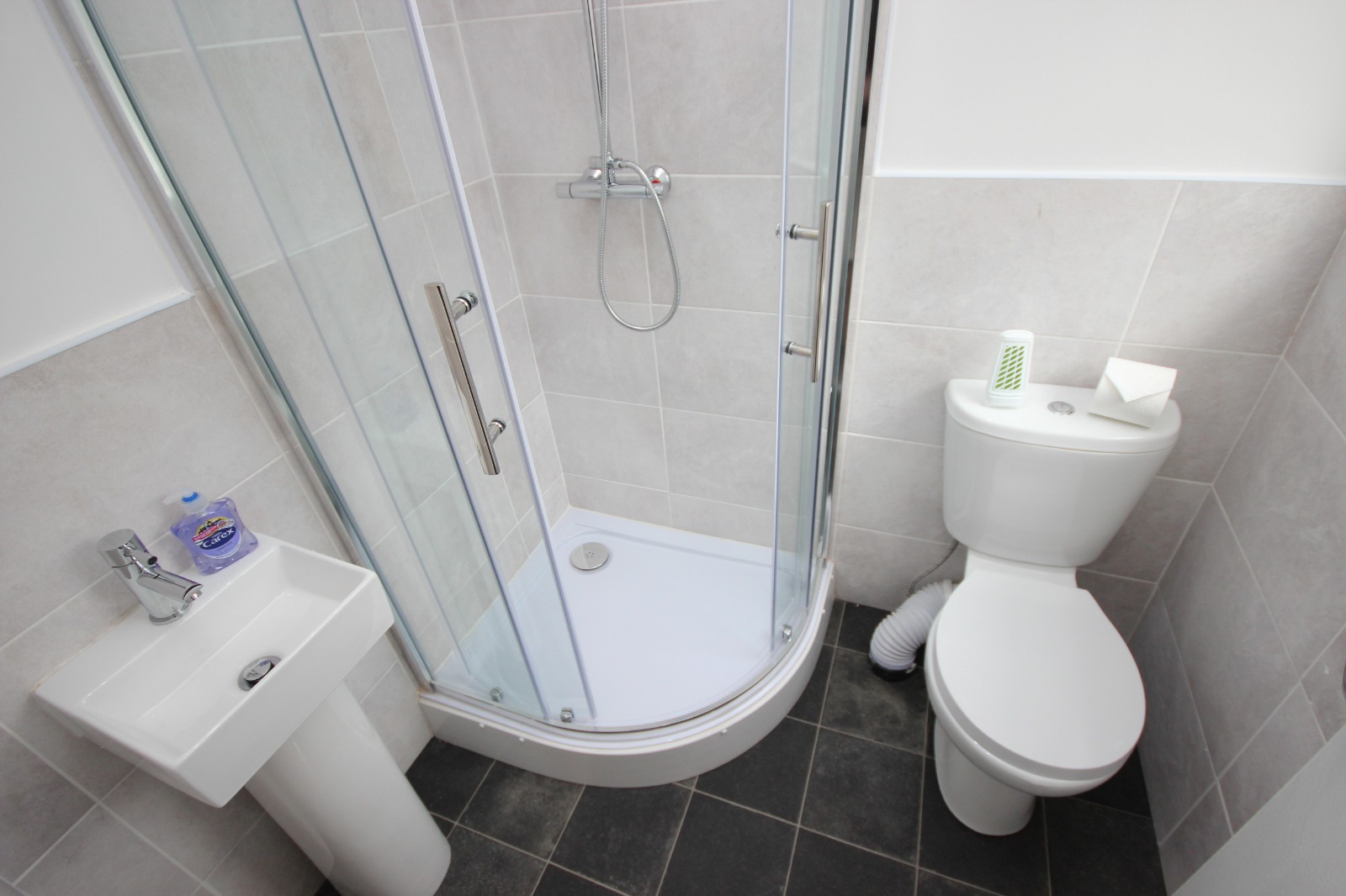 En Suite Bathroom